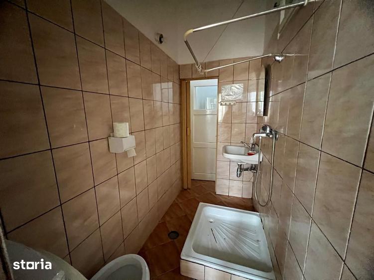 Casă cu 5 camere cu Teren 403 Mp în Tudor Vladimirescu