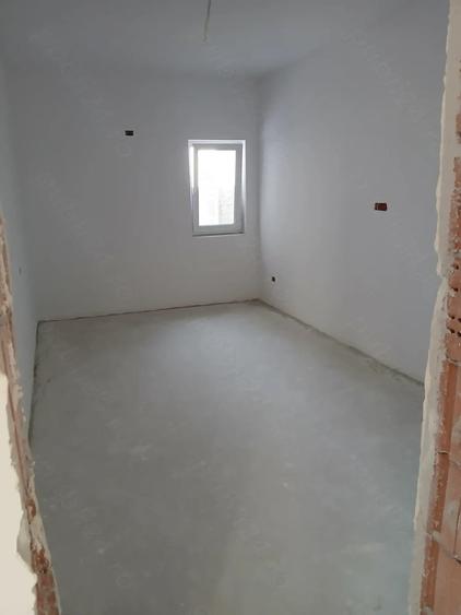 Casă cu Teren 756 Mp în Covaci
