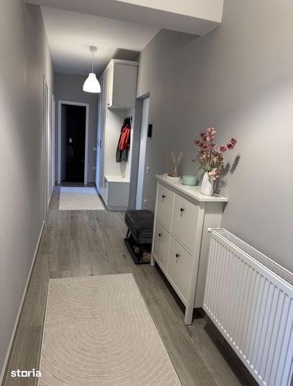 Apartament cu 3 camere în Tractorul