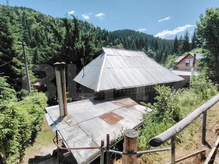 Casă cu 5 camere cu Teren 175 Mp în Lunca