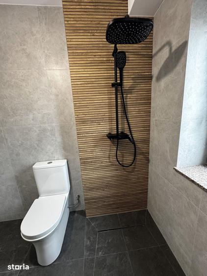 Casă cu 5 camere cu Teren 500 Mp în Gherăiești