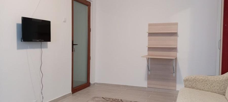 Garsonieră decomandată în Exterior Vest