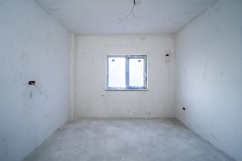Apartament cu 2 camere decomandat în Păcii