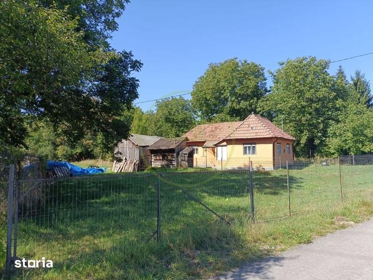 Casă cu 3 camere cu Teren 2226 Mp în Deda
