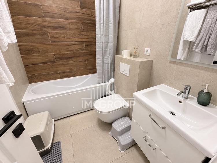Apartament cu 3 camere decomandat, mobilat în Florești