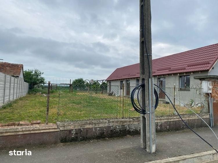 Casă cu 1 camere cu Teren 1500 Mp în Oșorhei