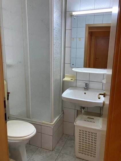 Apartament cu 3 camere decomandat în Bucovina