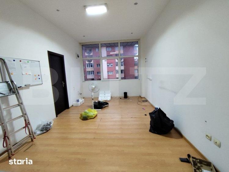 Spațiu comercial, de 42 mp, în Central