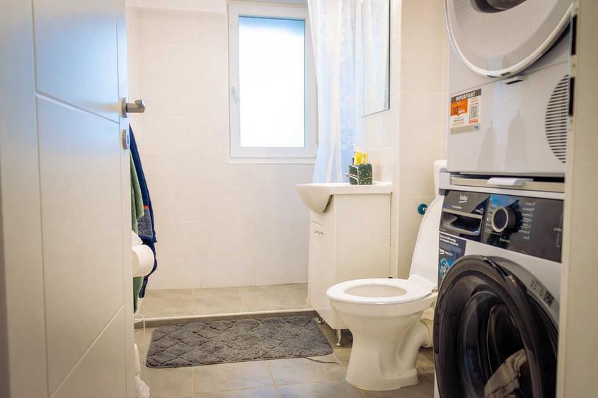 Apartament cu 2 camere decomandat în Sânpetru