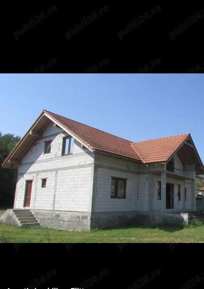Casă cu 6 camere cu Teren 1700 Mp în Cârjiți