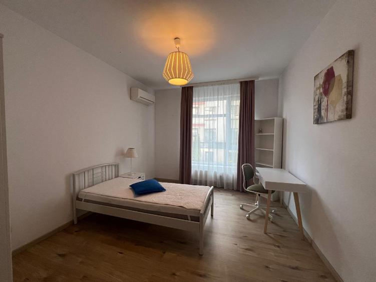Apartament cu 3 camere decomandat în Floreasca