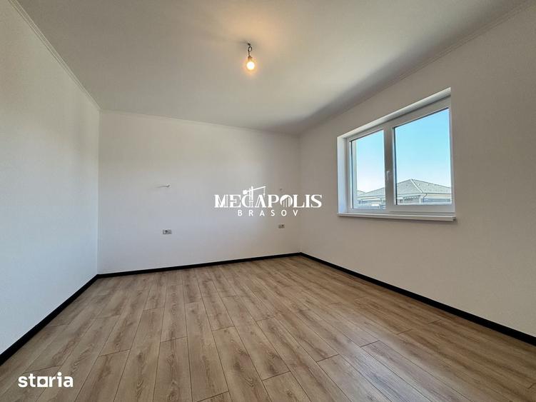 Casă cu 4 camere cu Teren 500 Mp în Tărlungeni