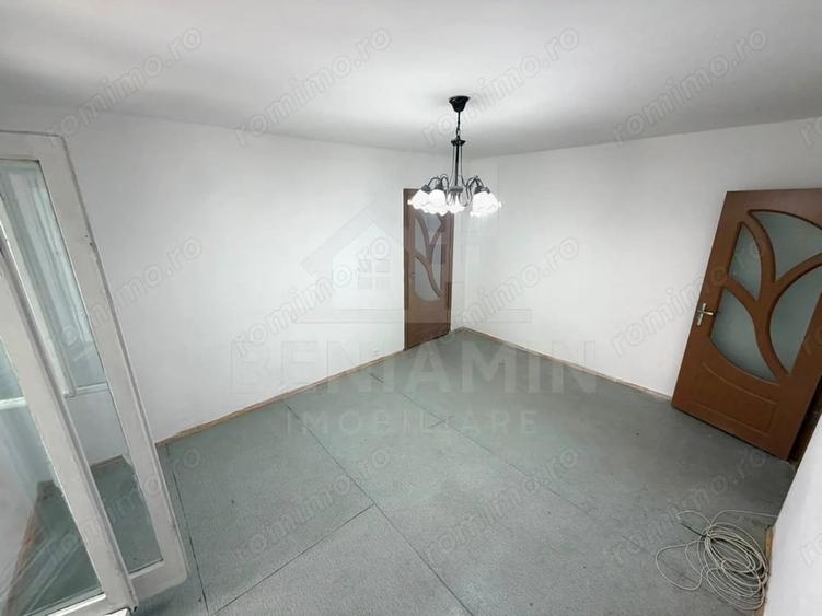Apartament cu 2 camere semidecomandat în Est