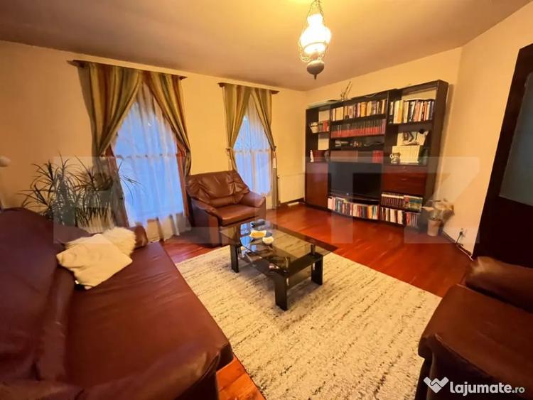 Casă cu 3 camere cu Teren 451 Mp în Central