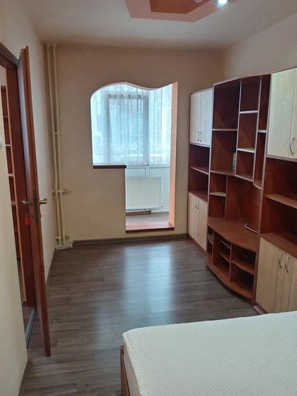 Apartament cu 2 camere nedecomandat în Mihai Bravu