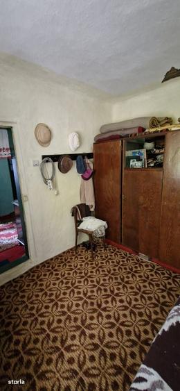 Casă cu 4 camere în Naipu