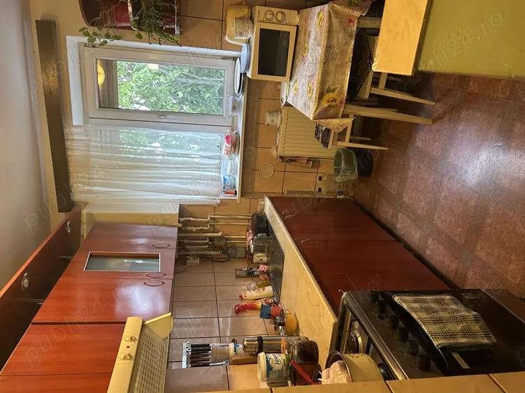 Apartament cu 2 camere semidecomandat, mobilat în Central