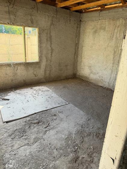 Casă cu Teren 70 Mp în Central