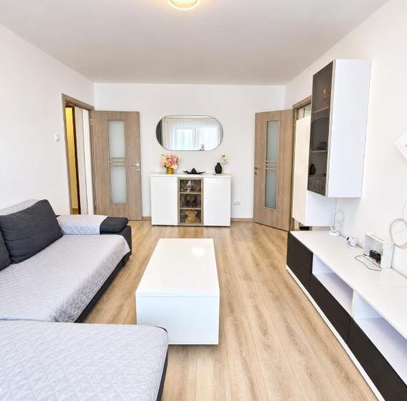 Apartament cu 2 camere semidecomandat în Astra