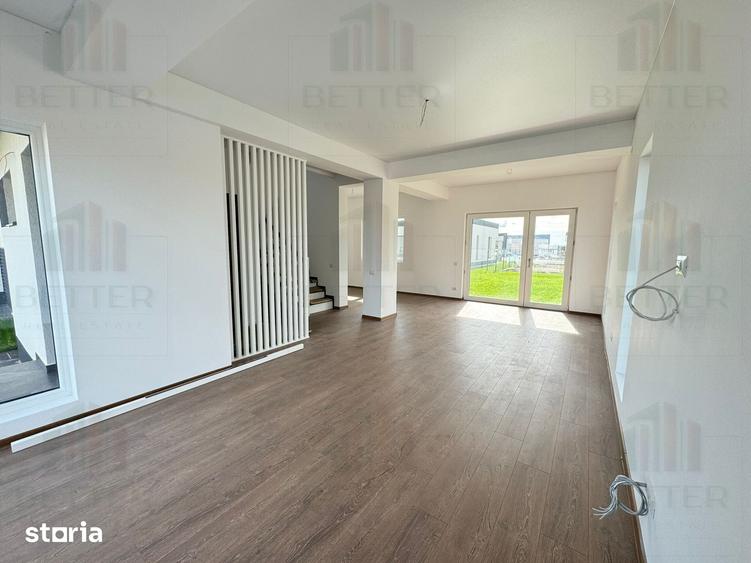Casă cu 4 camere cu Teren 321 Mp în Vidra