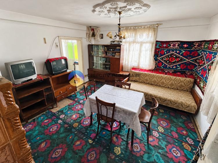 Casă individuală cu 3 camere cu Teren 7702 Mp în Bodești