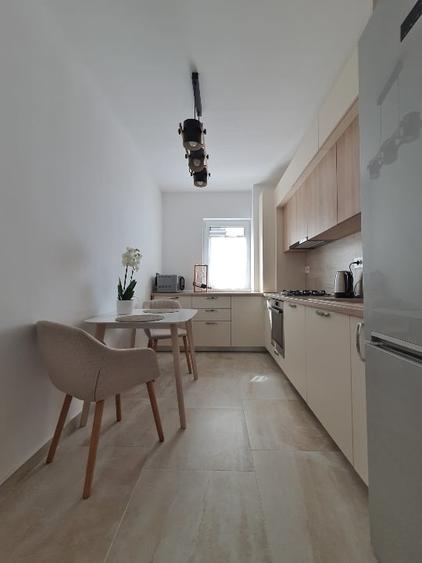 Apartament cu 2 camere decomandat, mobilat în Griviței