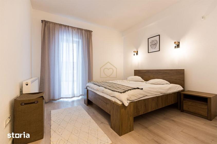 Casă cu 6 camere cu Teren 1295 Mp în Central