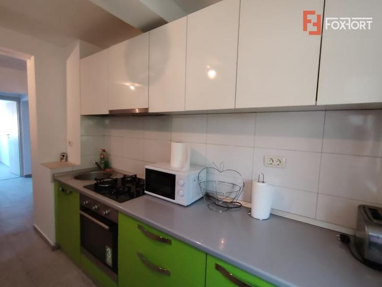 Apartament cu 3 camere decomandat, mobilat în Fabric