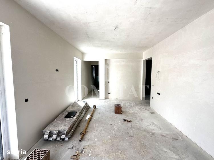 Casă cu 4 camere în Luna
