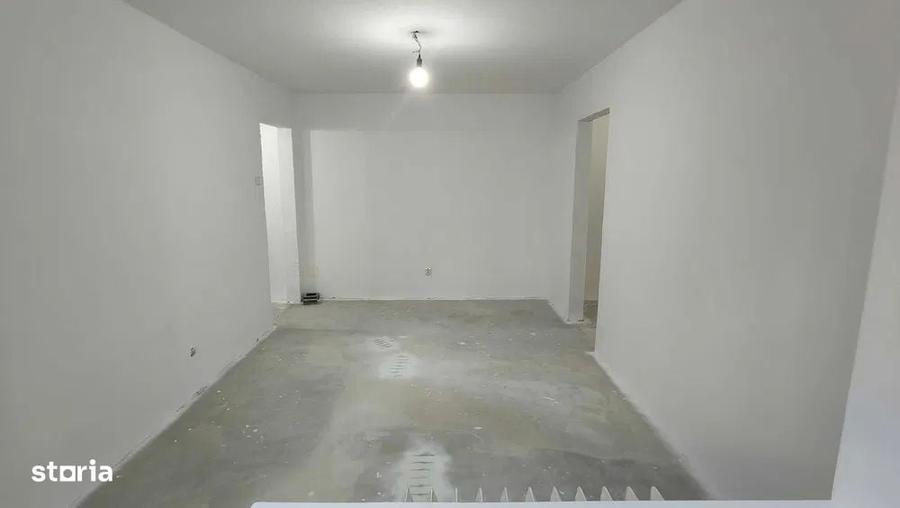 Apartament cu 2 camere decomandat în Între Lacuri