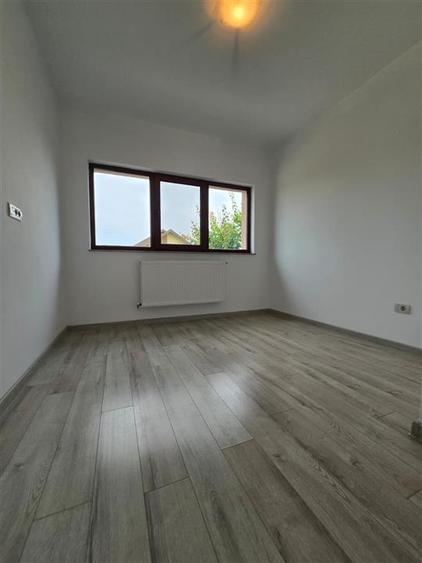 Duplex cu 4 camere cu Teren 250 Mp în Lunca Cetățuii