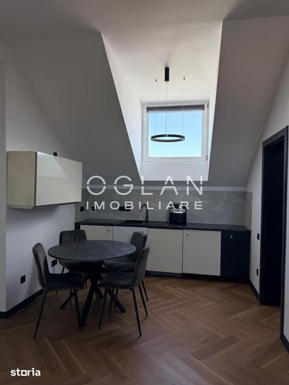 Apartament cu 3 camere semidecomandat în Reșița