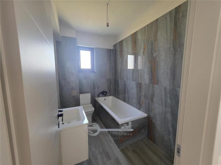Apartament cu 2 camere decomandat în Aeroport
