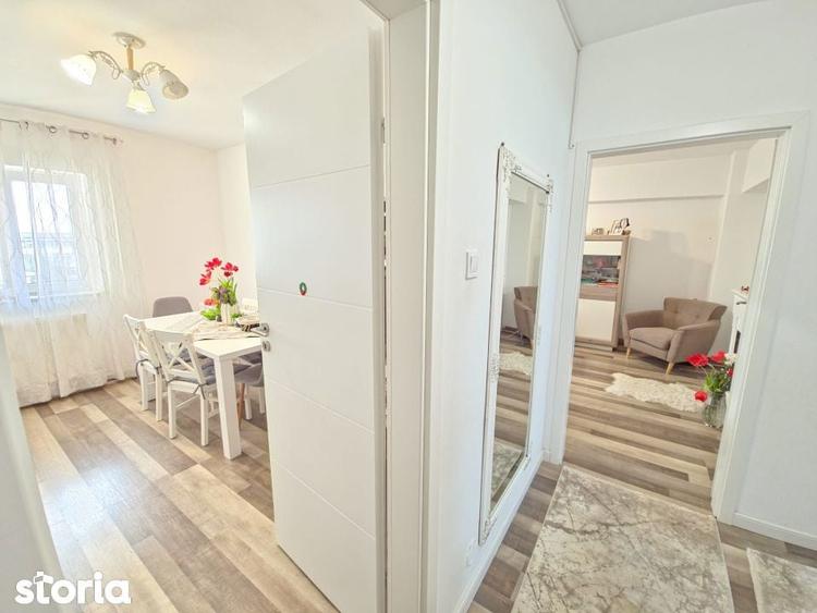 Apartament cu 3 camere decomandat în Calea București