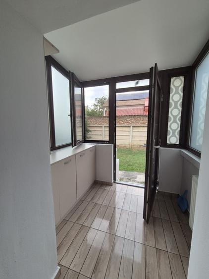 Apartament cu 2 camere decomandat în Bârzești