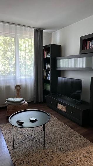 Apartament cu 2 camere decomandat în Exterior Vest