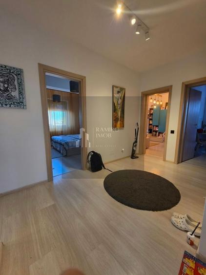 Apartament cu 3 camere decomandat, mobilat în Alexandriei