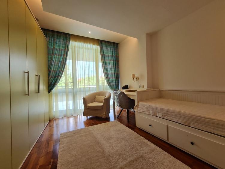 Apartament cu 3 camere decomandat în Nord