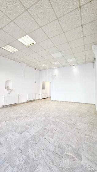 Spațiu comercial, de 58 mp, în Central