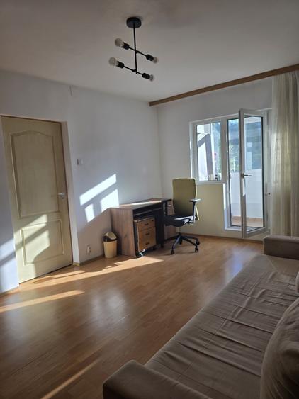 Apartament cu 2 camere decomandat în Sebastian