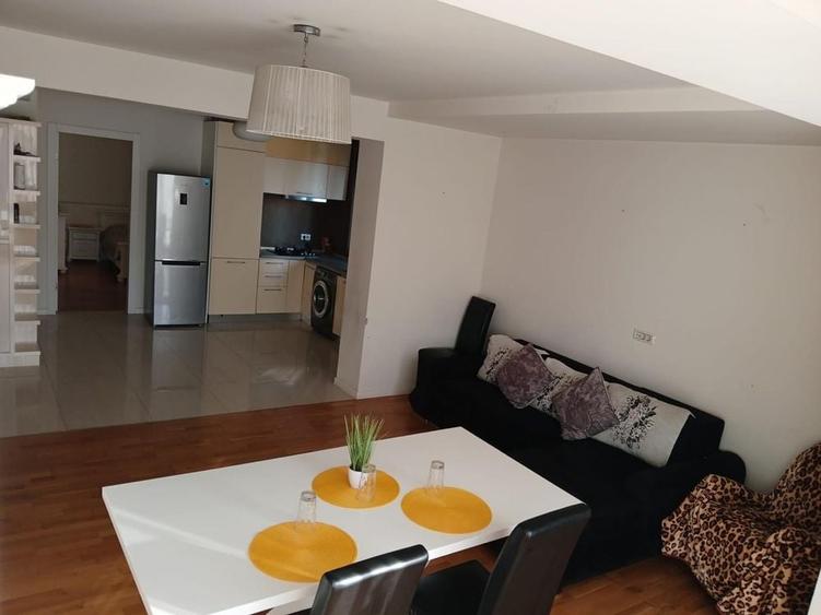 Apartament cu 3 camere decomandat în Gilău