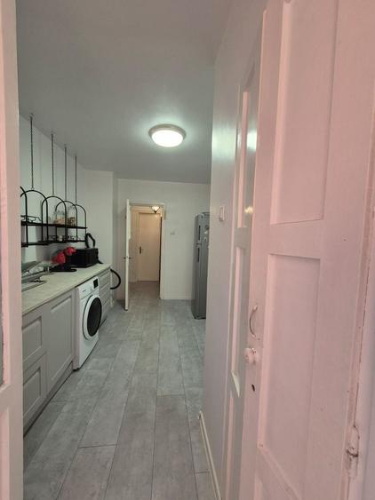 Apartament cu 3 camere circular, mobilat în Faleza Nord