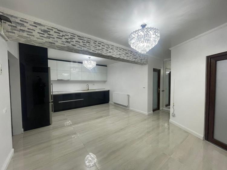 Apartament cu 4 camere semidecomandat, mobilat în Florești