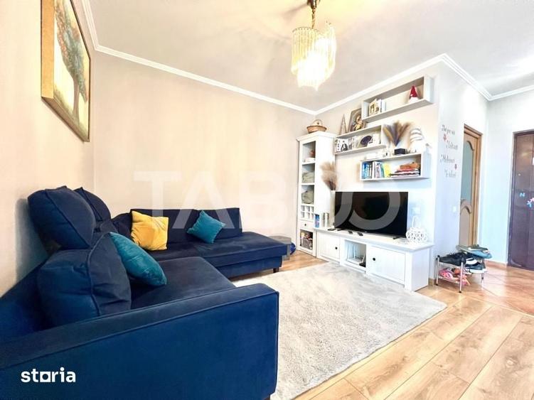 Apartament cu 4 camere semidecomandat în Sopor