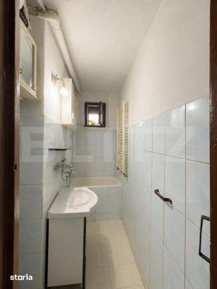 Apartament cu 2 camere semidecomandat în Rovinari