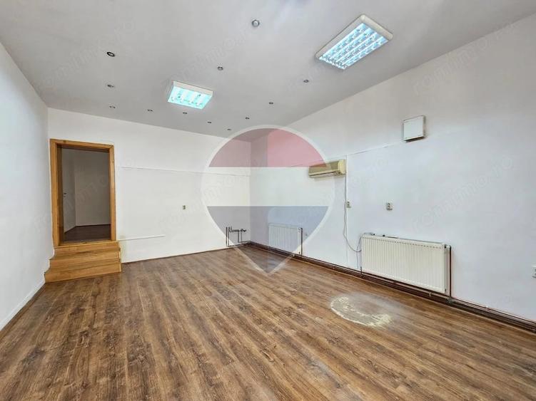 Spațiu comercial, de 70 mp, în Central