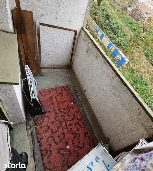 Apartament cu 3 camere în Moroasa 2