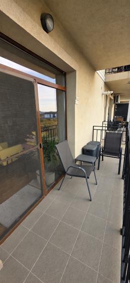 Apartament cu 2 camere semidecomandat, mobilat în Giroc