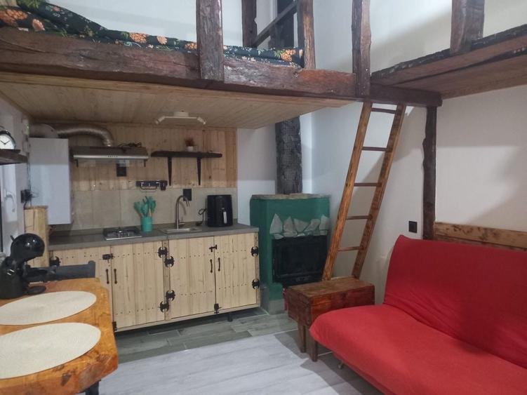 Casă cu 3 camere în Lunca Mare
