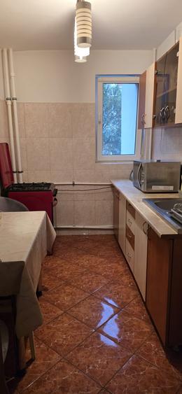 Apartament cu 3 camere circular în Alexandru Obregia